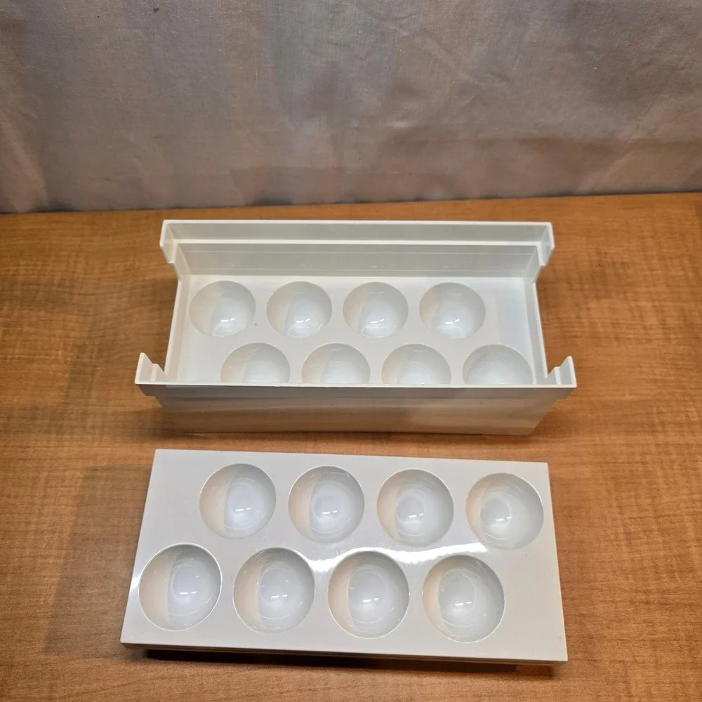 Vintage Egg Carrier‎ Refrigerator Tray Holder Storage For 16 Eggs -Plastic